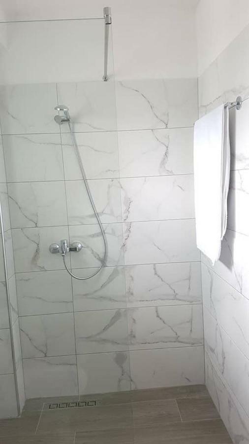SarandëStylish Seaview Houseアパートメント エクステリア 写真